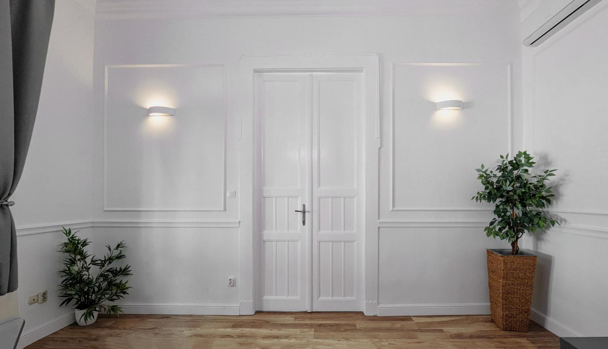 3 Room Apartment In The Beautiful Street Будапеща Екстериор снимка