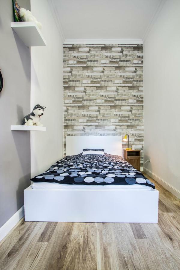 3 Room Apartment In The Beautiful Street Будапеща Екстериор снимка